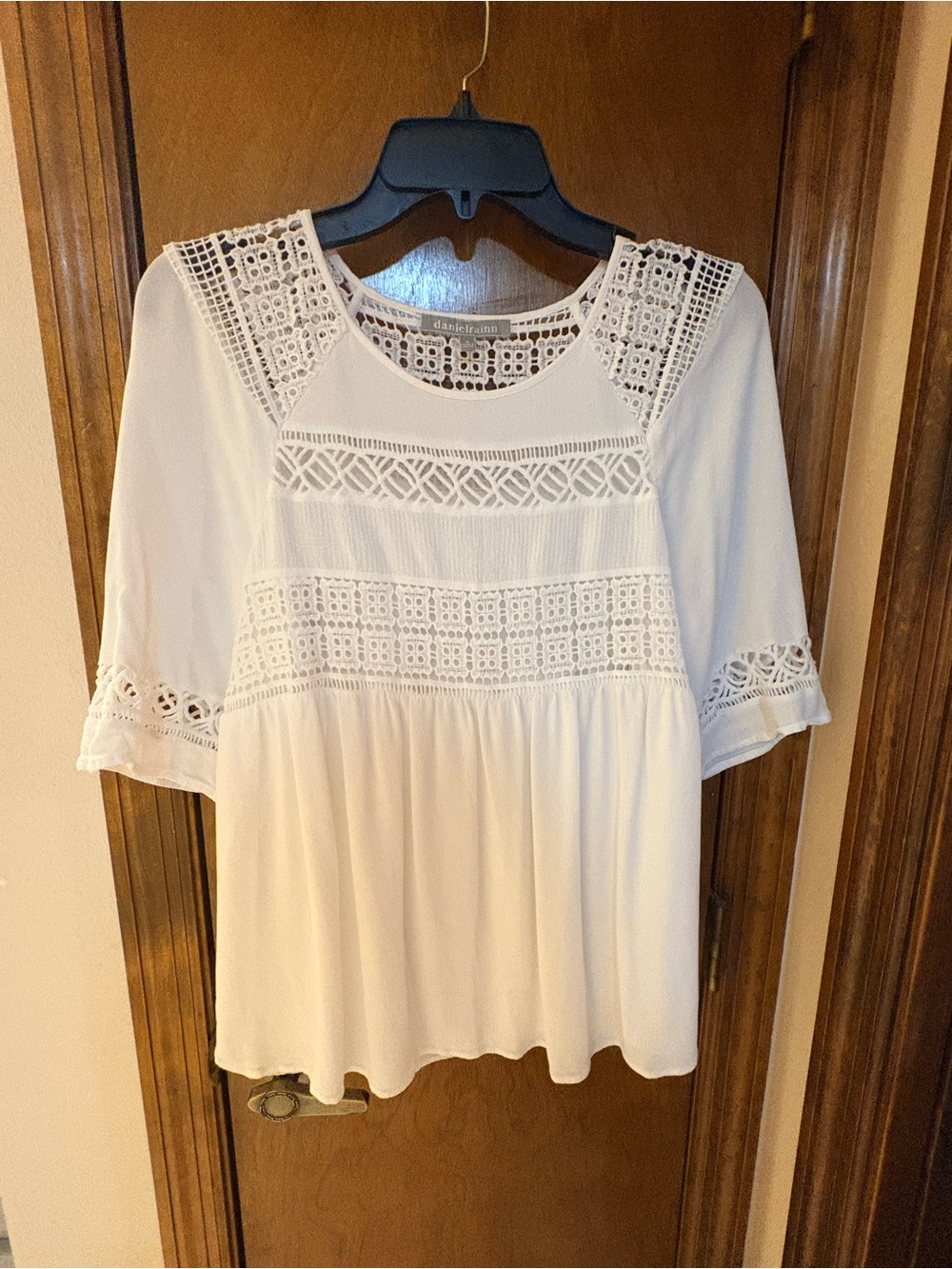Daniel Rainn White Crochet Lace Tunic Top